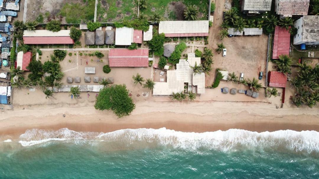 Hotel Robinson Plage Ломе Екстериор снимка